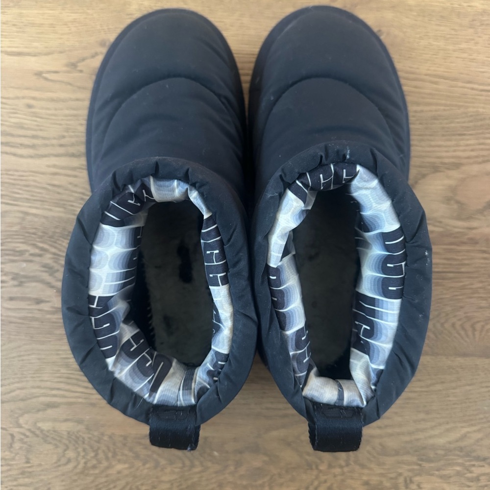 UGG Classic Maxi Mini Quilted Shell Boot - Picture 4 of 6